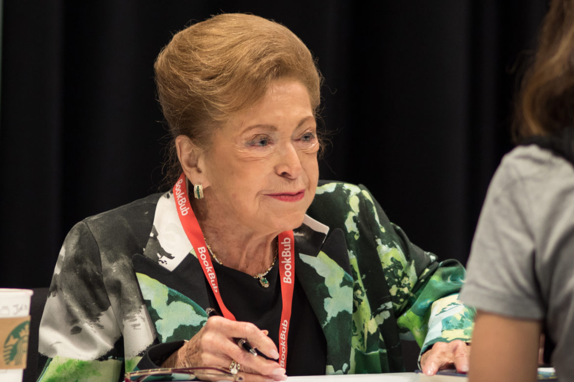Hommage à Mary Higgins Clark les meilleurs livres de la « reine du suspense » WorldZine.fr Hommage à Mary Higgins Clark les meilleurs livres de la « reine du suspense » WorldZine.fr