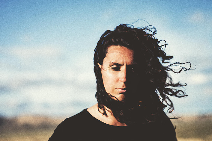 INTERVIEW. Colline Hill : « Je pense que si je n’étais pas musicienne, je ferais du stand-up »