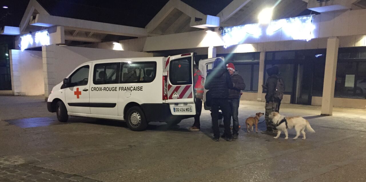 SDF : Une nuit avec la maraude de la Croix Rouge de Poitiers