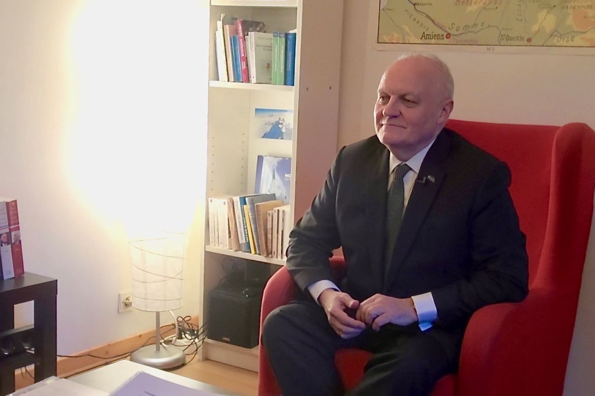 INTERVIEW. François Asselineau « Macron n'a fait que des échecs diplomatiques » - WorldZine.fr ...
