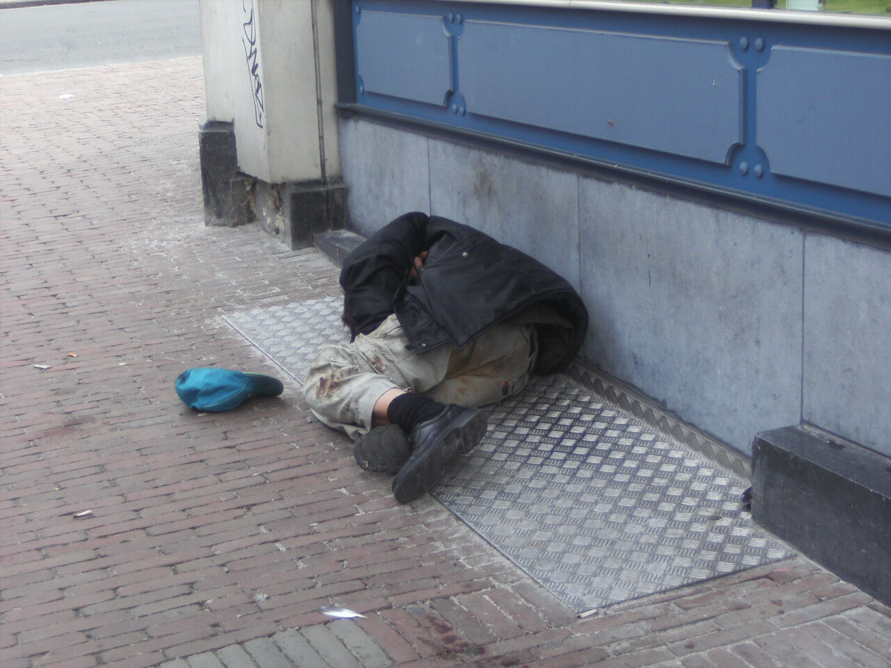 ANTISÈCHE. Toute l’actu de la semaine : hausse de la mortalité des SDF, tensions au Chili, Hollande et les institutions…