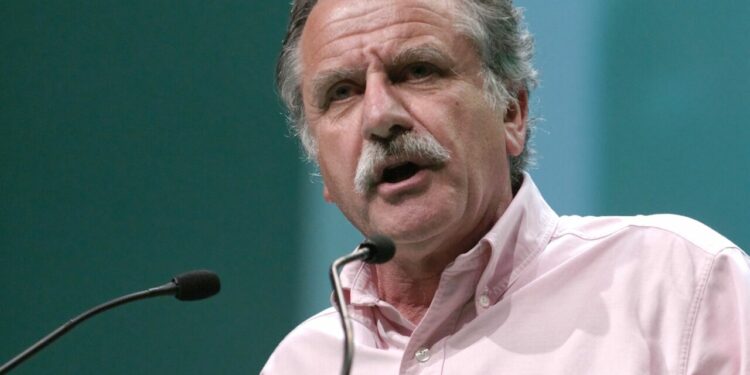 Noël Mamère : « Jadot doit intégrer dans sa campagne certaines idées de Rousseau »